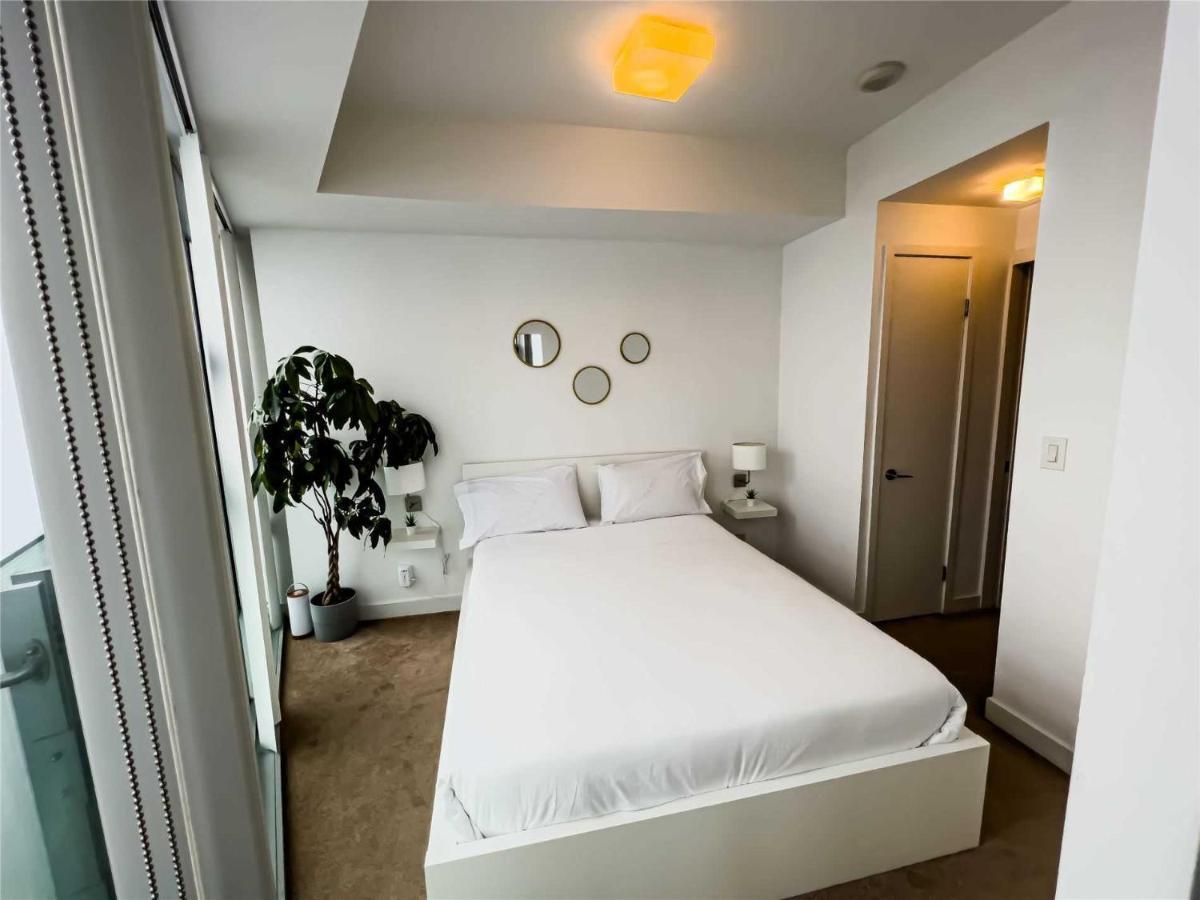 Luxury Condo In The Heart Of Toronto - Next To Scotiabank Arena Экстерьер фото
