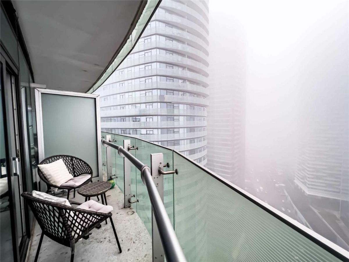 Luxury Condo In The Heart Of Toronto - Next To Scotiabank Arena Экстерьер фото